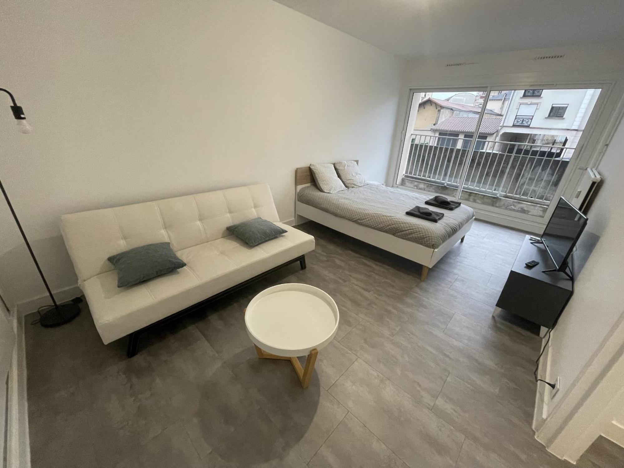 Logement Neuf A Proximite Du Centre Ville Avec Parking Λιμόζ Εξωτερικό φωτογραφία
